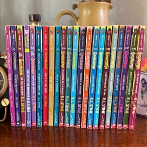 R.L. Stine Goosebumps Book Collection